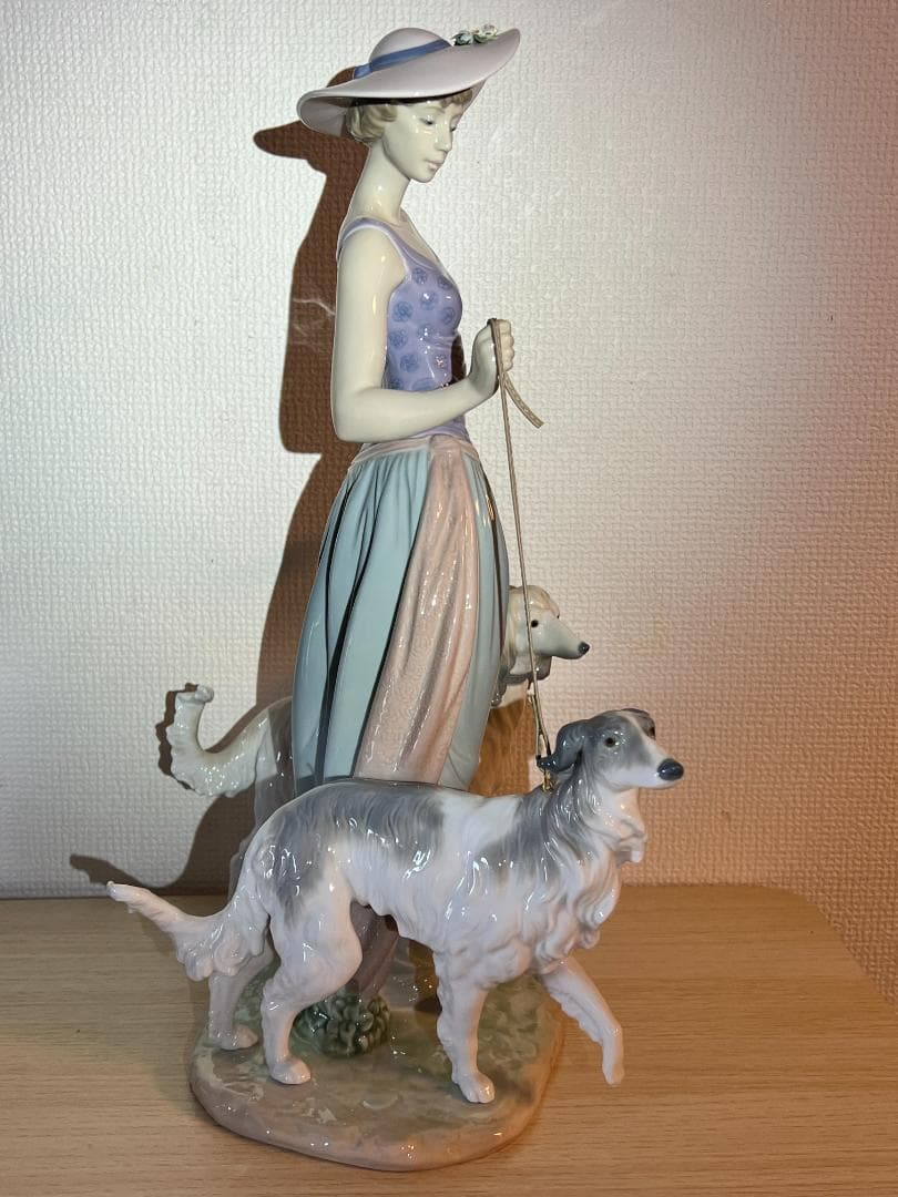 【海】リヤドロ　5802　優雅な散歩のひととき　置物　高約39cm LLADRO
