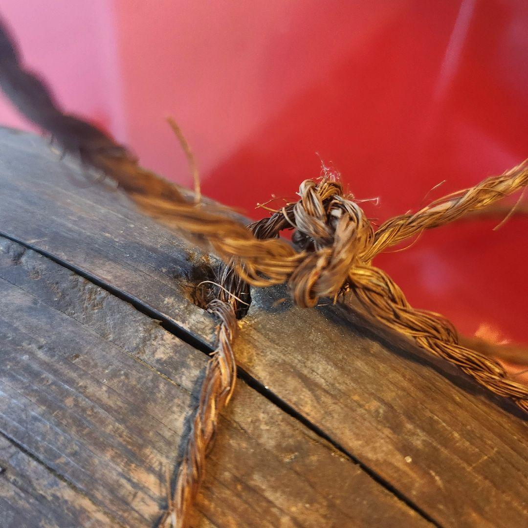 昔の古民具、農機具、畑を耕す為に、牛の背に装着した木製の鞍。