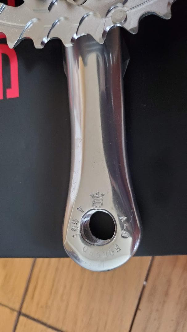 新品　スギノ　クランク　ALPINA2　165mm