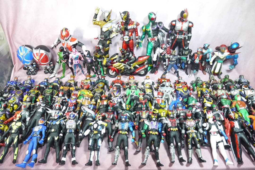 ライダーヒーローシリーズ　ビッグサイズソフビフィギュア　など　98体セット