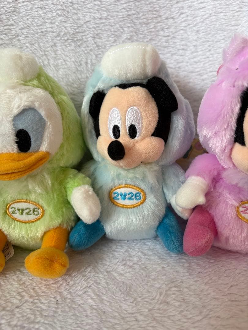【新品】2026干支ぬいぐるみバッジ　ミッキー&ミニー&ドナルド&デイジー