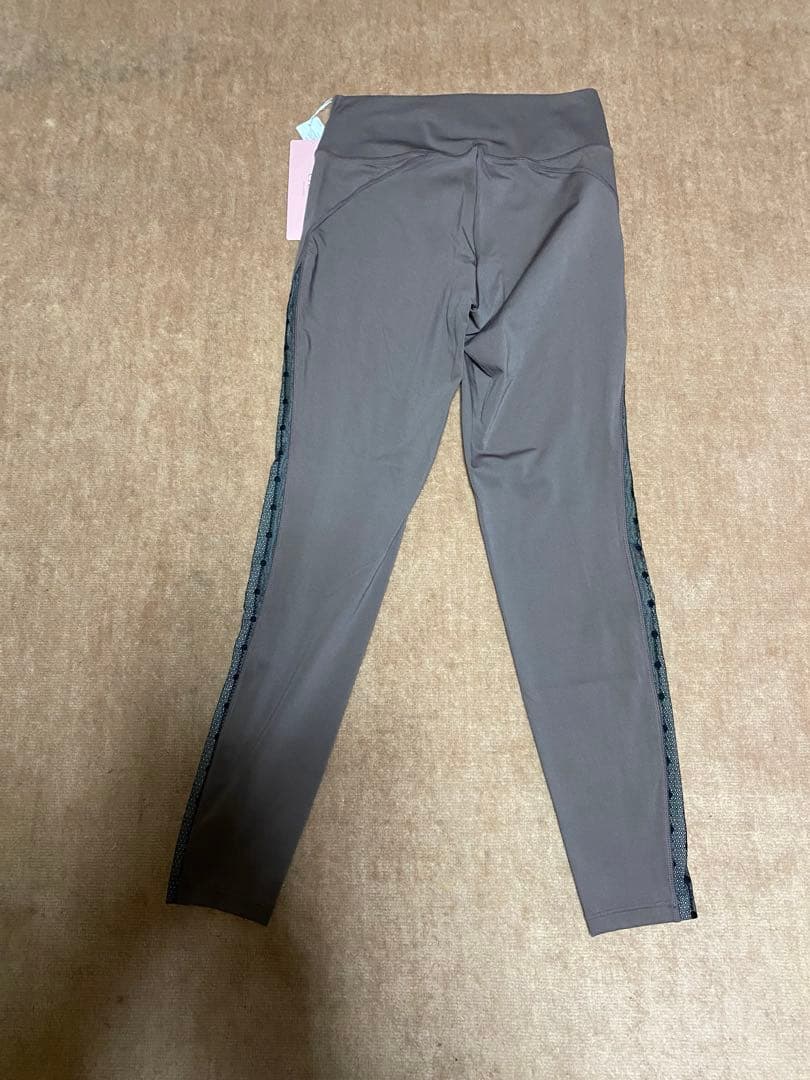 ☆チャコットヨガパンツドット新品未使用Ｌ