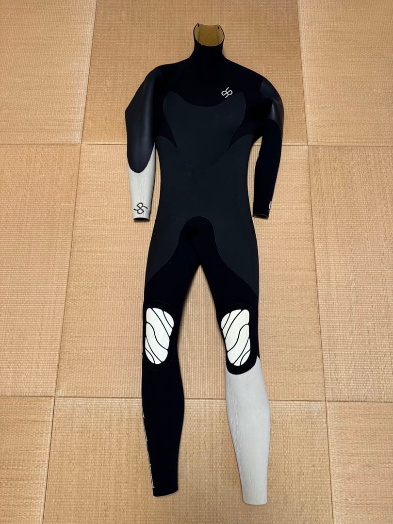 555　RASH ラッシュ　セミドライフルスーツ