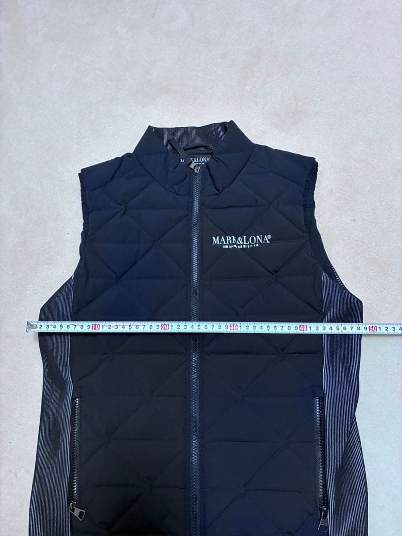 ゆきぴろ ★新品未使用品・MARK & LONA メンズ ダウンベスト46
