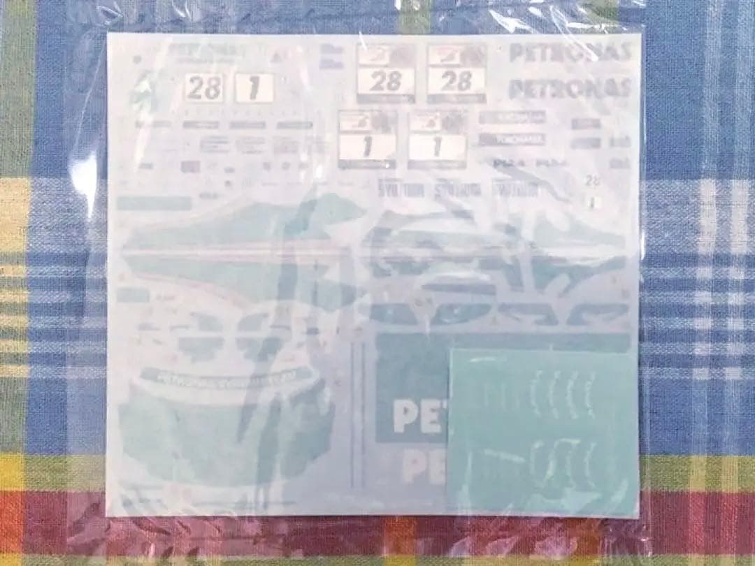 絶版 フジミ 1/24 ペトロナス AMG メルセデス SLS GT3