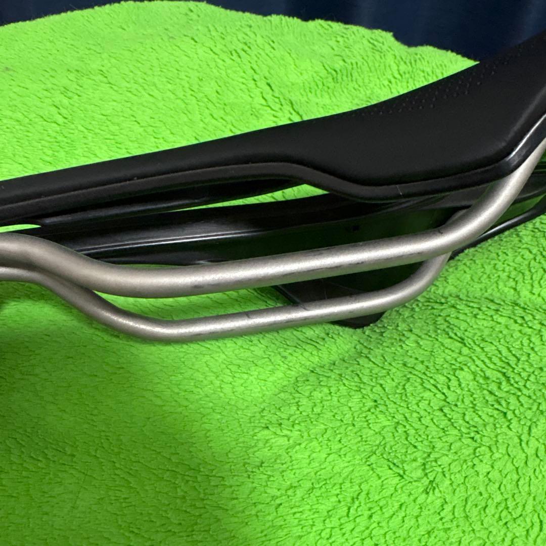 ENVE × SELLE ITALIA SLR ブーストチタンサドル 130mm