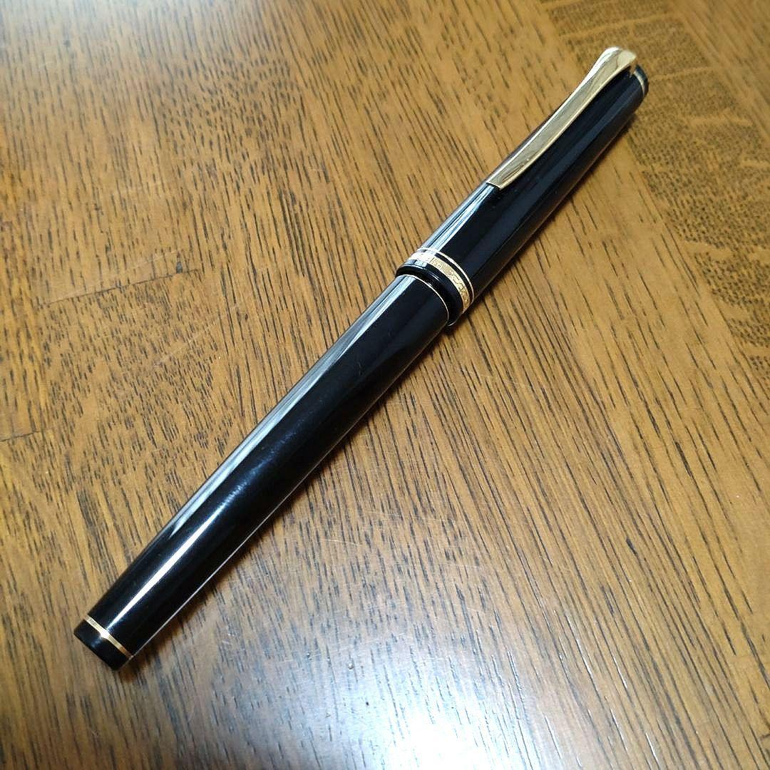 パイロット エラボー（ELABO） 万年筆 金色装飾 14K