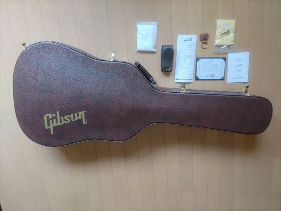 Gibsonカスタムショップ　1960s J-45 Montana Rose