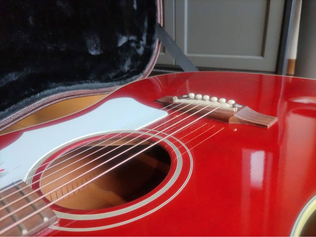 Gibsonカスタムショップ　1960s J-45 Montana Rose