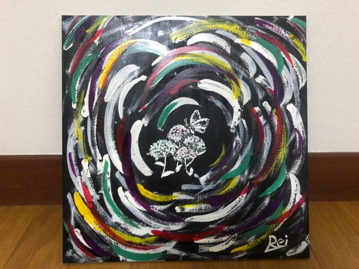 花の上で休む眩しい蝶々