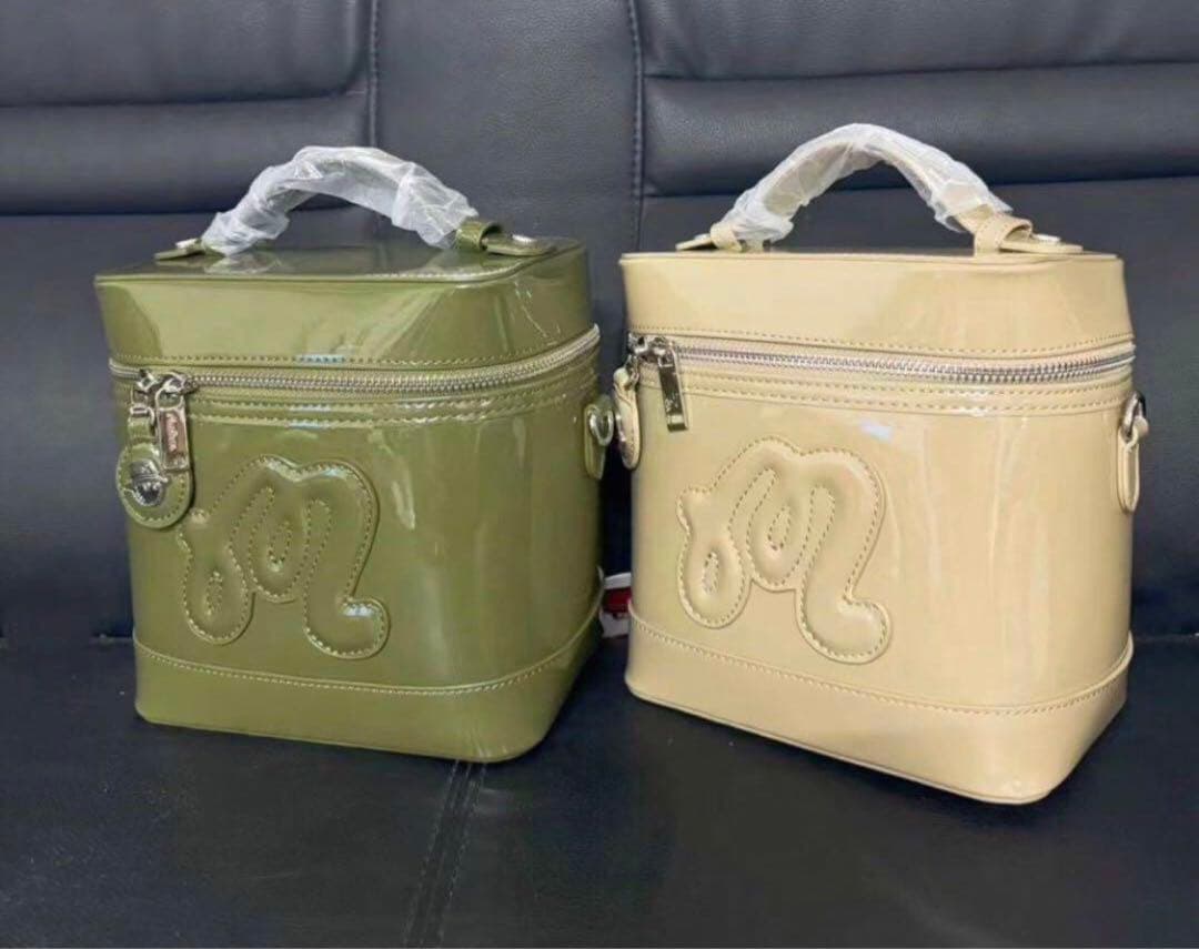 マルボン Malbon トートバッグ ハンドバッグ　ショルダーバッグ