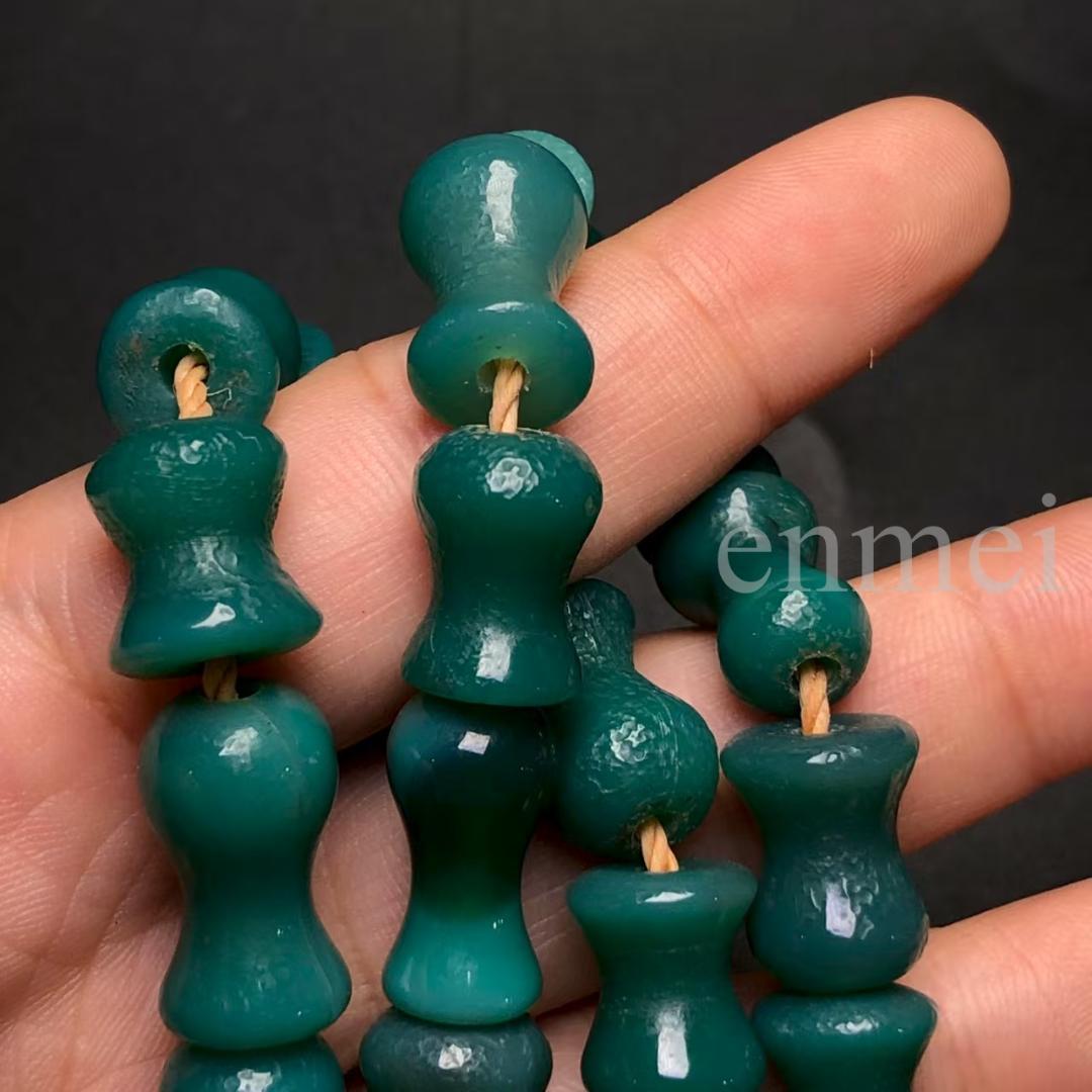 中国古美術・藏区收蔵 天然石 緑瑪瑙 ビーズ数珠 ネックレス 美品・瑪瑙・根付