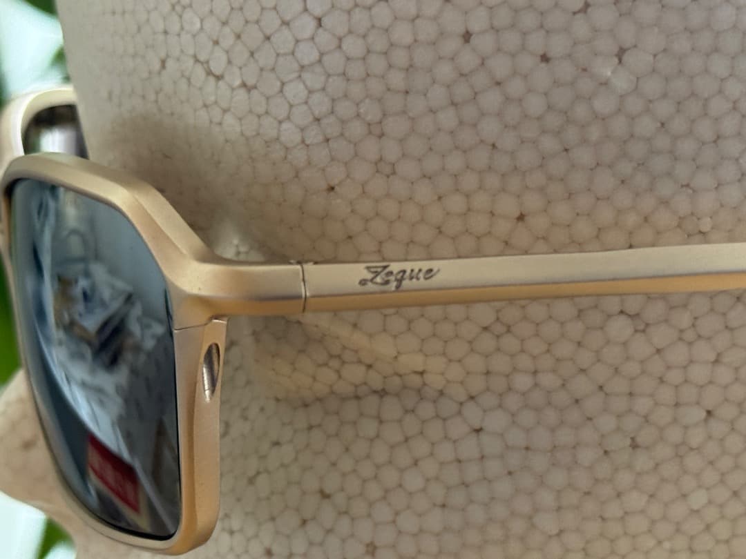 新品 未使用 ZEQUE VEGA GOLD TRUEVIEW SPORTS