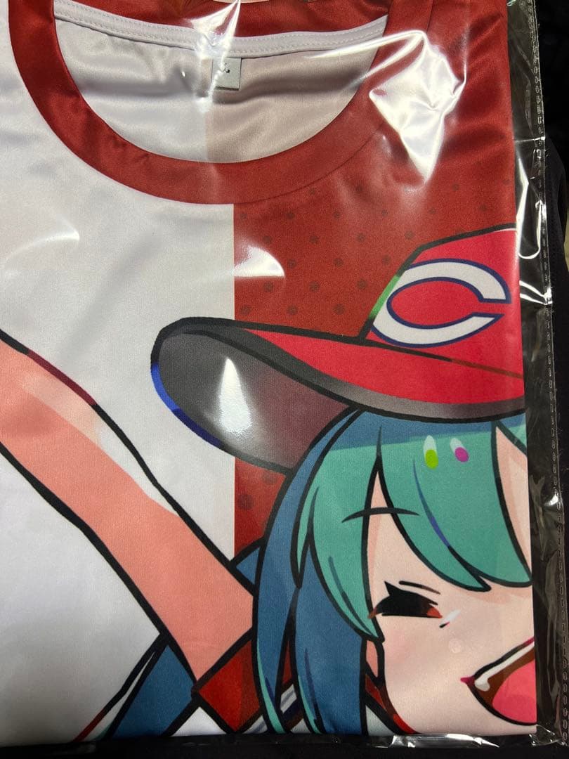 初音ミク/広島東洋カープ カープ　初音ミク　Tシャツ　Lサイズ　&タペストリー