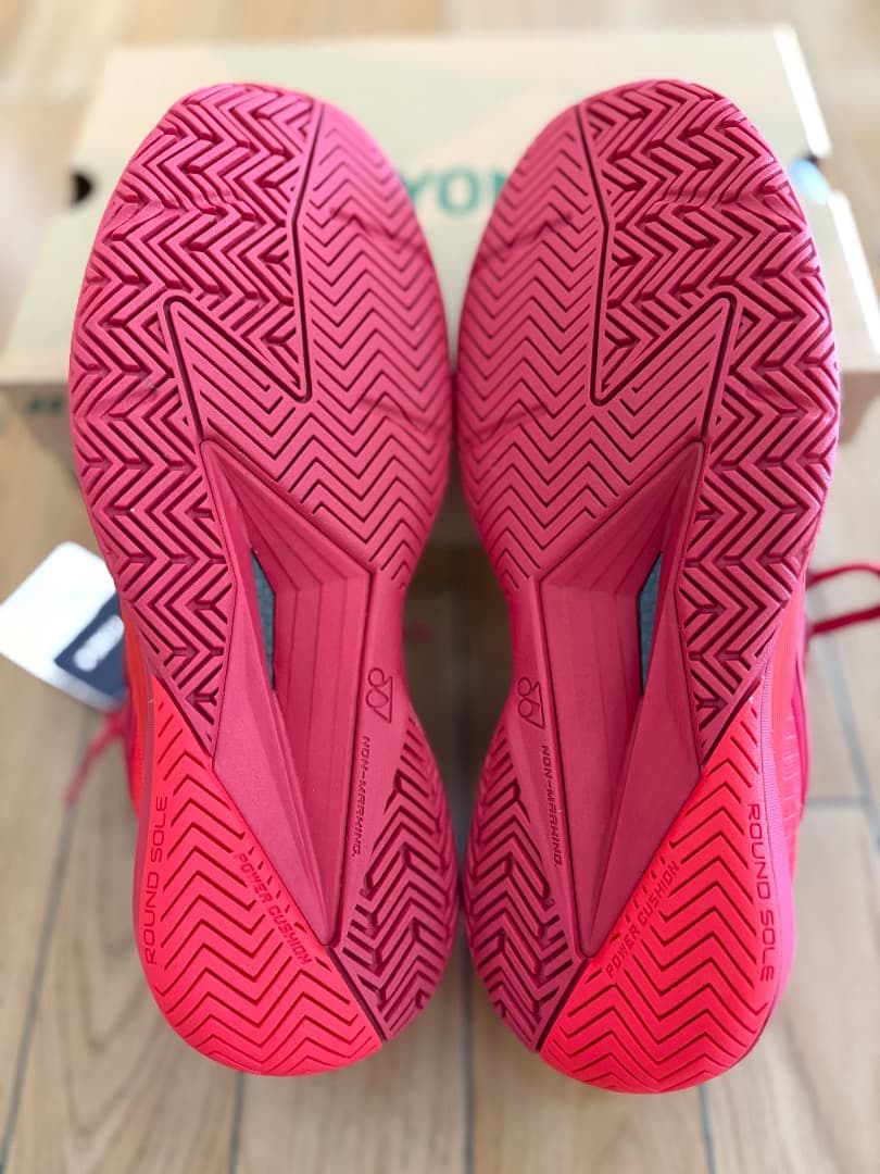 新品ヨネックス パワークッションエクリプション5MAC