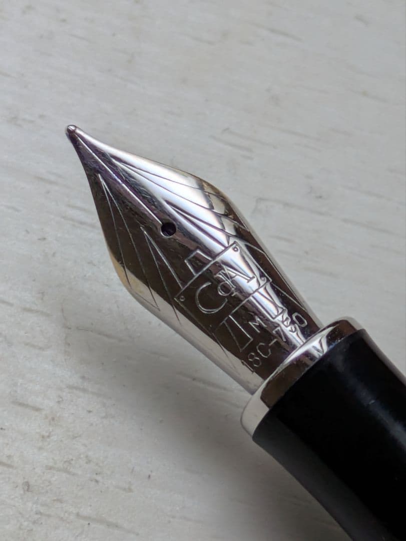 カランダッシュ　レマンコレクション　万年筆　M　中字