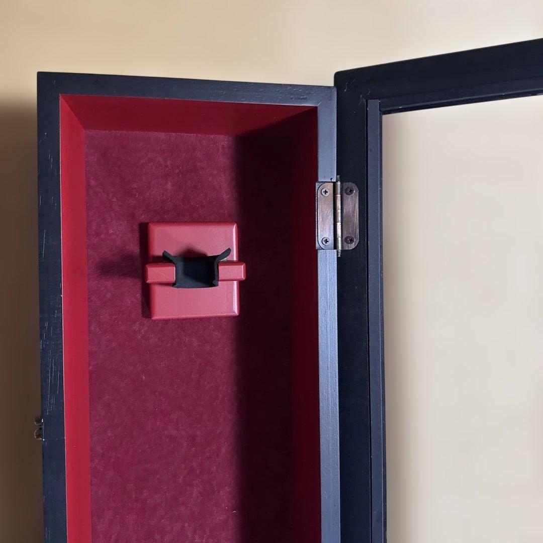 縦長コレクションケース　ホルダー付き（主に野球バッド等の飾り用）