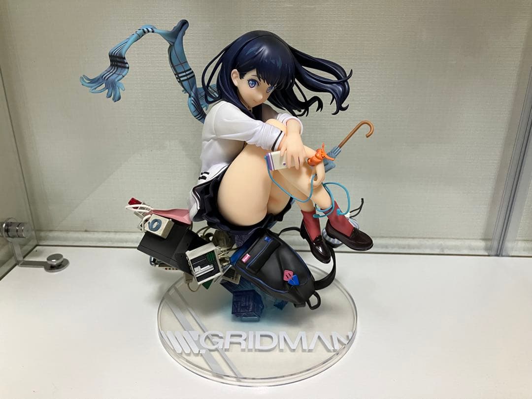 グッドスマイルカンパニー　グリッドマン宝多六花1/7スケールフィギュア