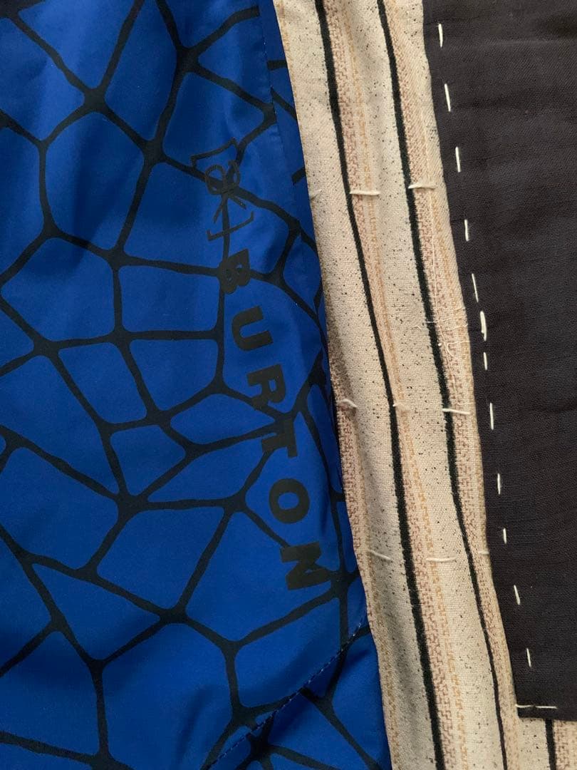 Burton M AK GORE CYCLE BIB スノーボード パンツ 蜘蛛