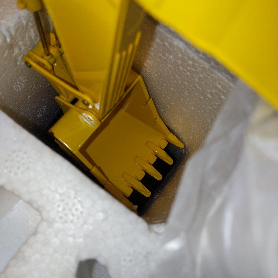 コマツ建機　KOMATSU PC 1250-11 　1/50