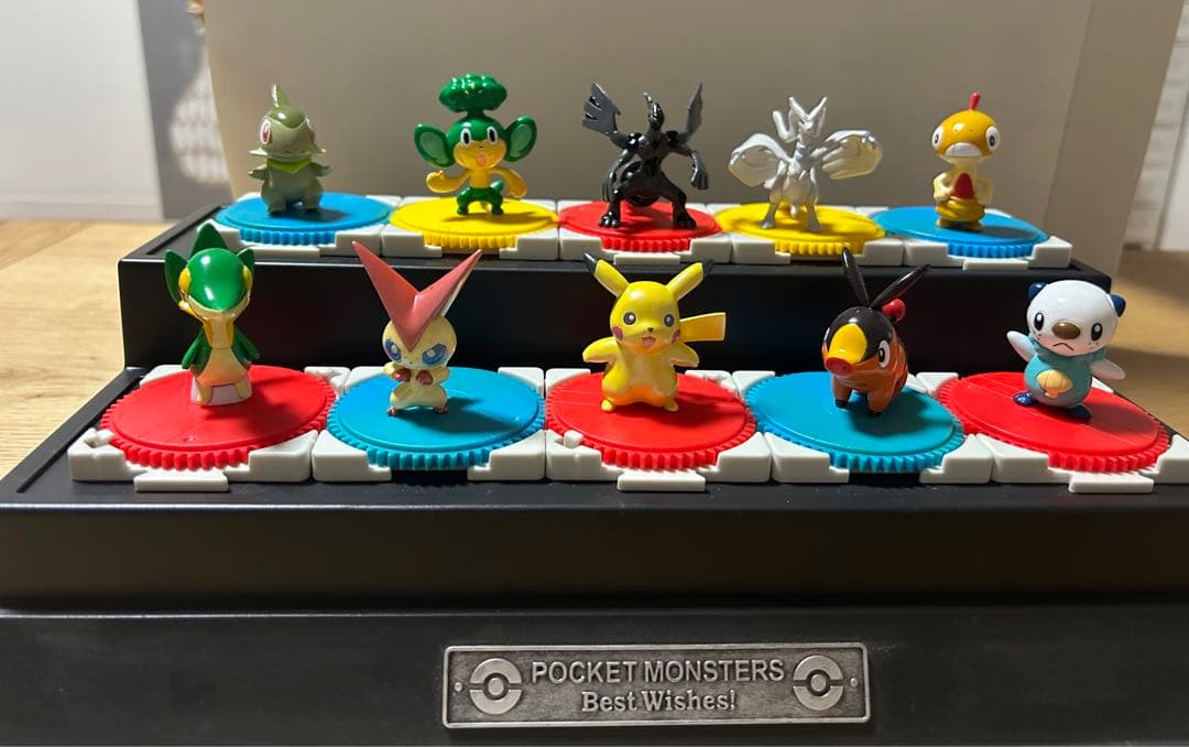 ポケモン　モンコレ付　専用ショーケースベストウィッシュ