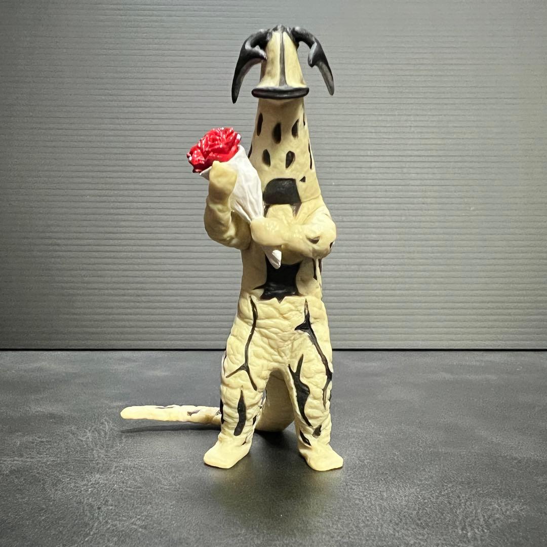 ガシャポンHG外伝　ウルトラファイト　エレキング　レア