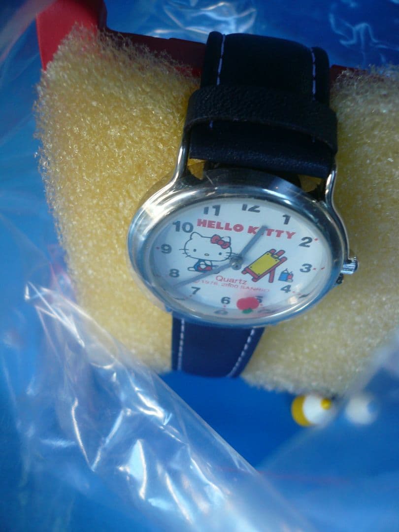 ハローキティHELLO KITTY ジオラマ & ウォッチ サンリオ