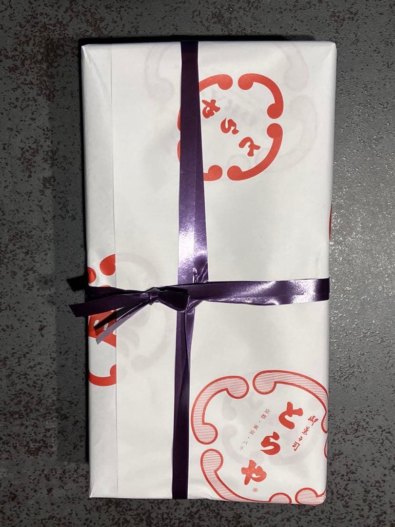 虎屋羊羹 おもかげ・（330g✖️2） 夜の梅 （330g✖️2）