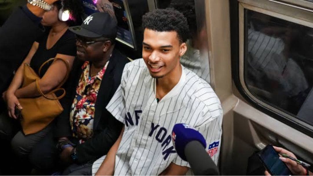 ウェンバンヤマ　レリックカード　ドラフト前日　ヤンキース始球式　直筆サイン無し