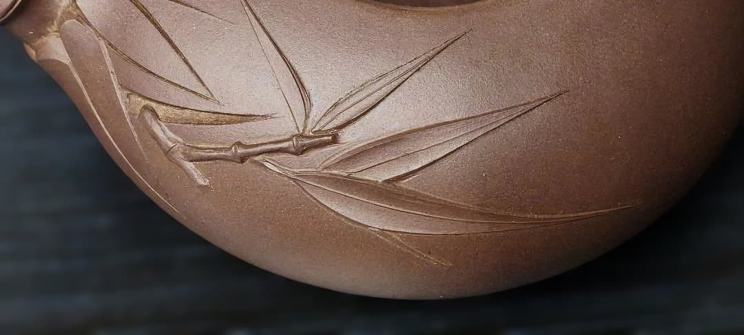 【宜興紫砂壺】国家工芸師儲韋芳製 中国紫泥茶壺　Yixing Teapot