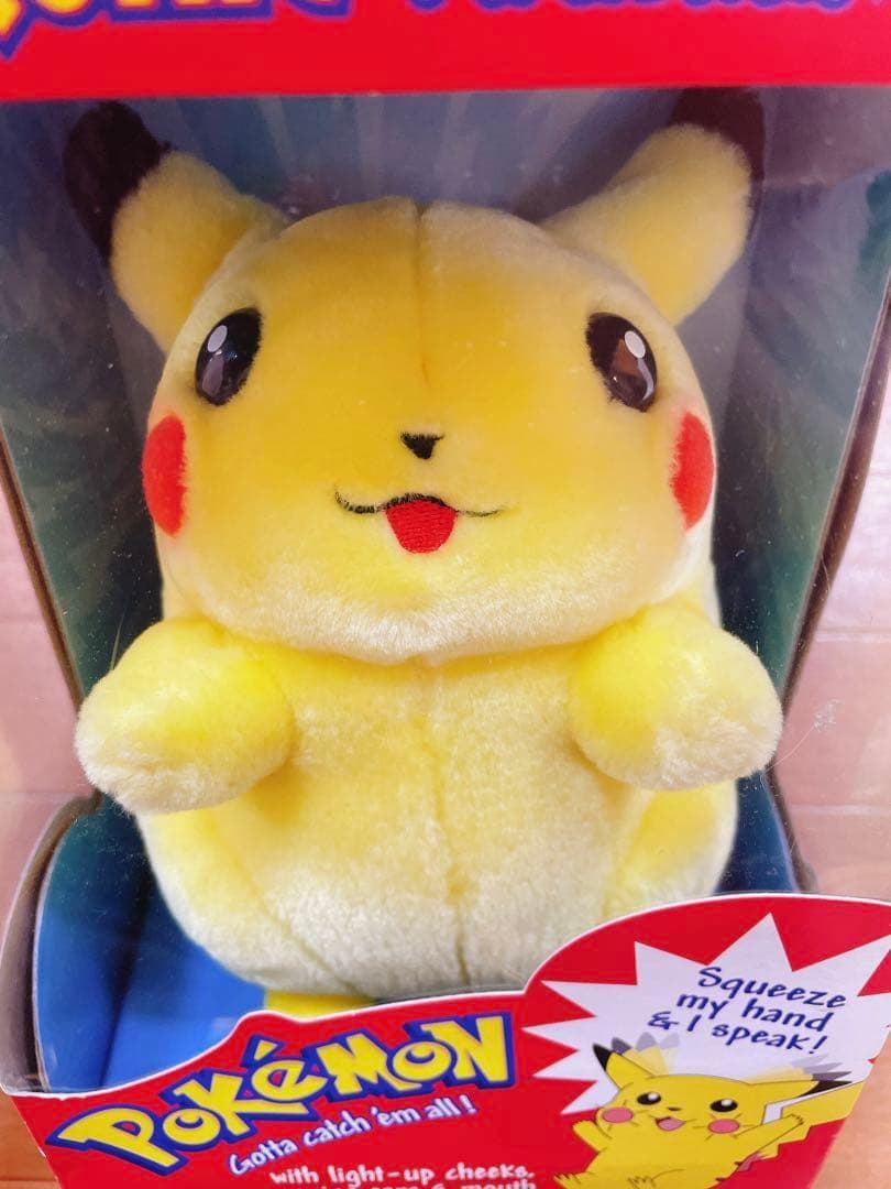 Hasbro ピカチュウ ぬいぐるみ ELECTRONIC PLUSH 1989