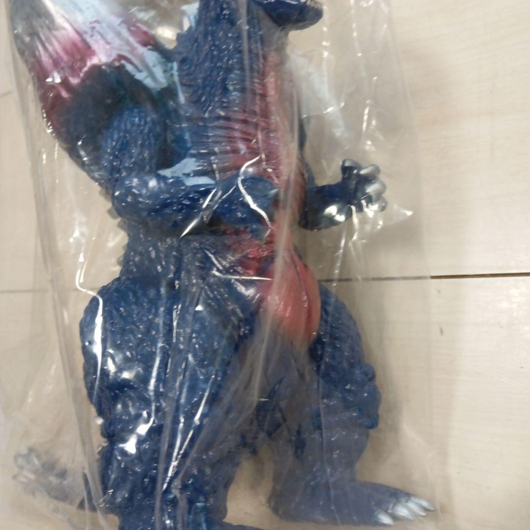 11.激レア　スペースゴジラ　2004