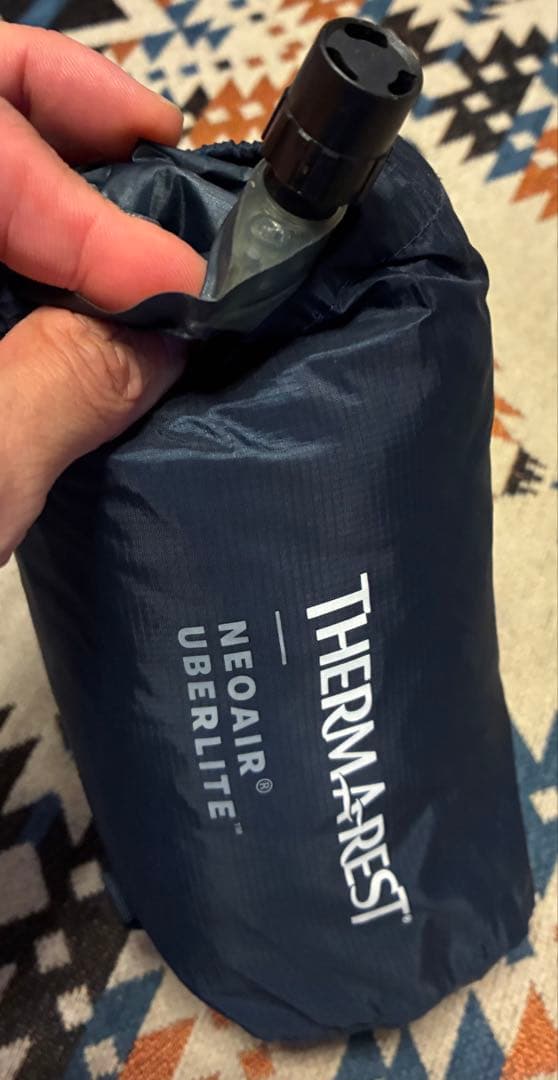 THERMAREST NEO AIR UBERLITE スリーピングマット