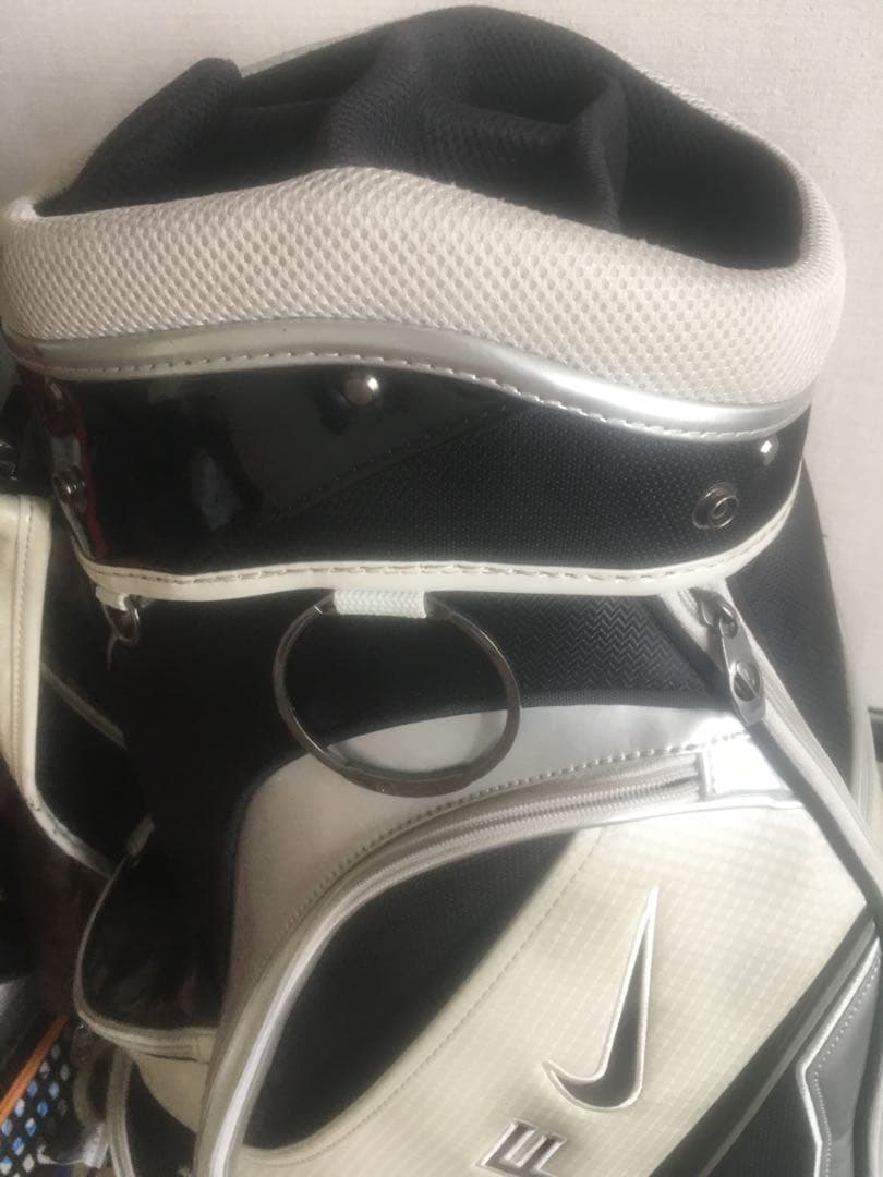 ナイキ！ゴルフバック