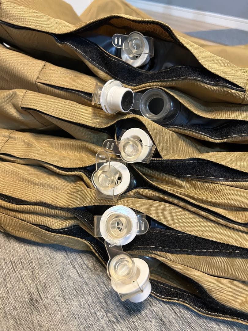 西一　OUTPUT LIFE（アウトプットライフ）　エアグランプソファ3P