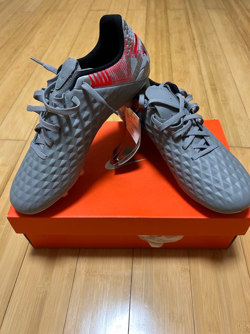 Nike ティエンポレジェンド8