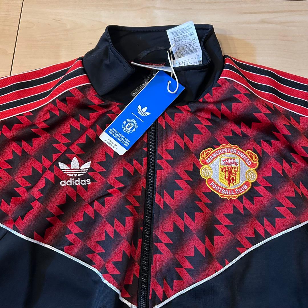 新品未使用トラックトップジャケットマンチェスター・ユナイテッドプレミアリーグ復刻