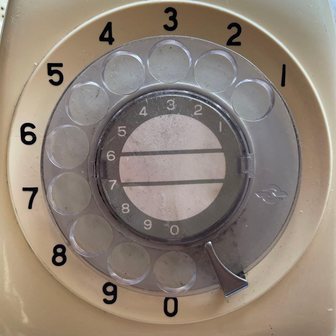 ダイヤル式電話機3   昭和レトロな電話