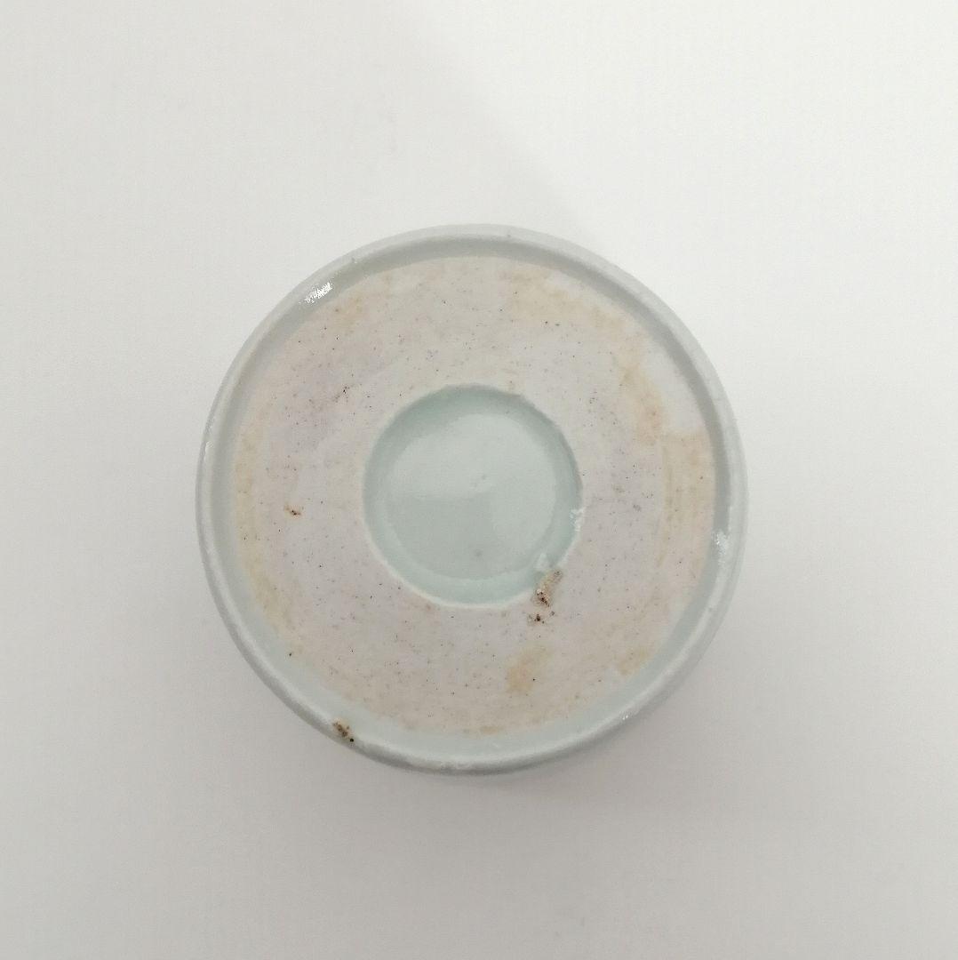 りりィ　古伊万里　山葡萄と蝶図蕎麦猪口１客　芙蓉手小向付２客