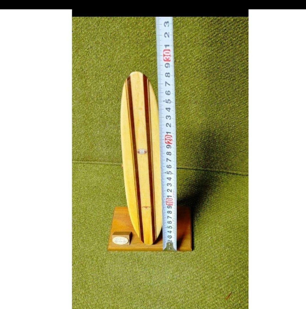 ドナルドタカヤマサーフボードオブジェ