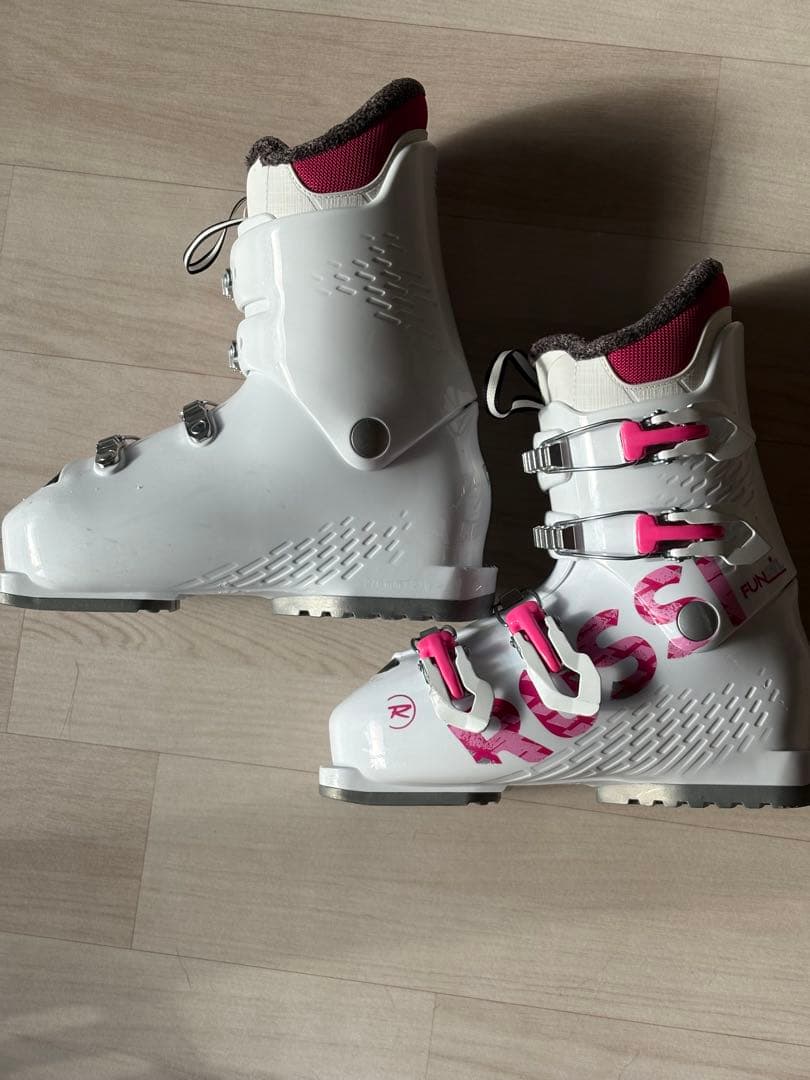 ロシニョール ジュニアブーツFUN GIRL 4 ホワイト 23.5