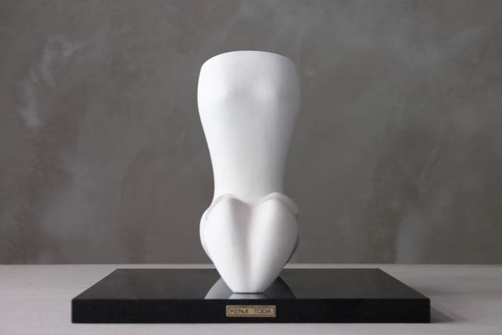 冨田憲二作 白大理石彫刻 裸婦像 石彫り アート 古美術 古道具 レトロ モダン