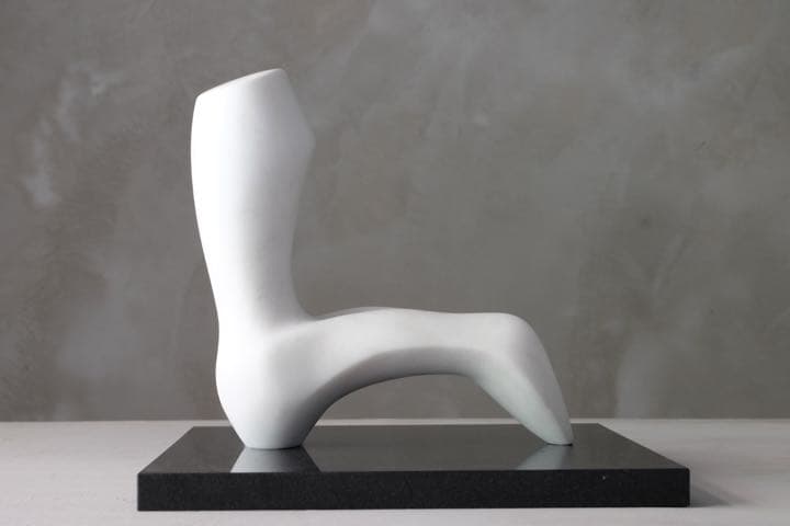 冨田憲二作 白大理石彫刻 裸婦像 石彫り アート 古美術 古道具 レトロ モダン