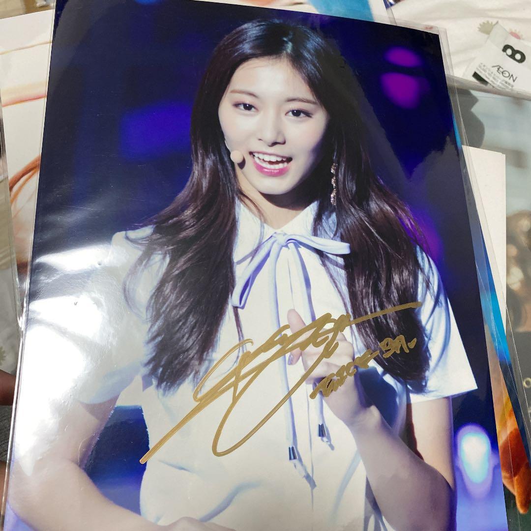 TWICE ツウィ　サイン　直筆　A4 写真　セット