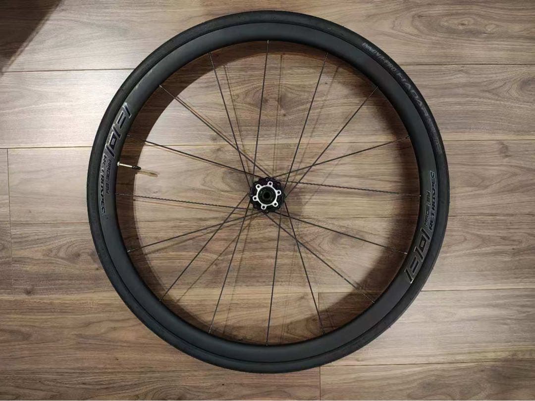 カーボンホイール 700C ディスクブレーキ用