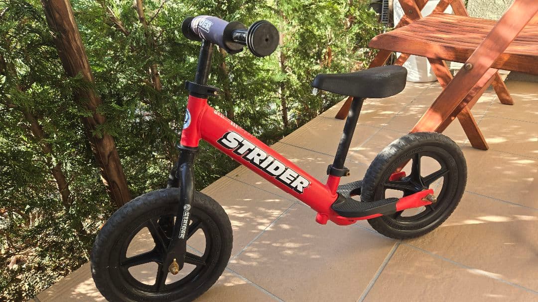 STRIDER バランスバイク 赤 12インチ