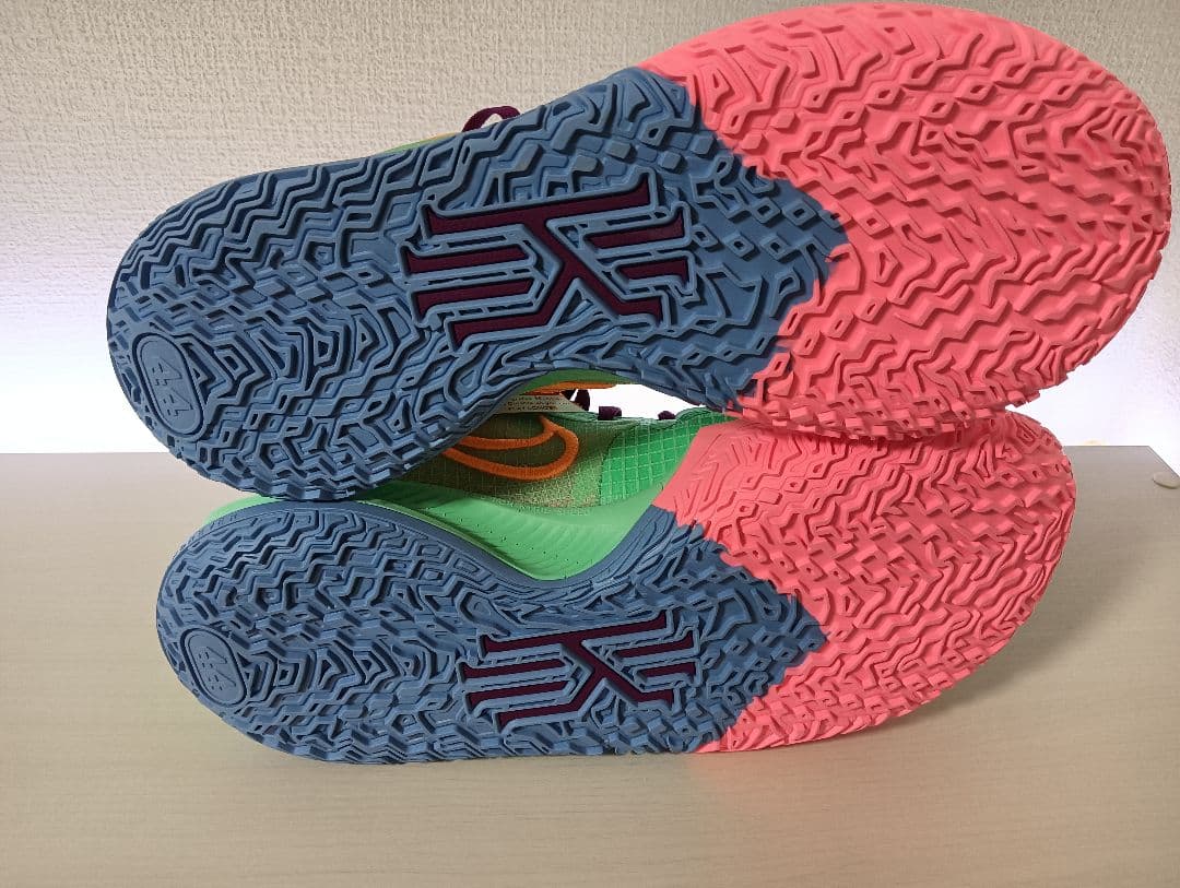 NIKEカイリーロー4 28cmキープスーフレッシュ