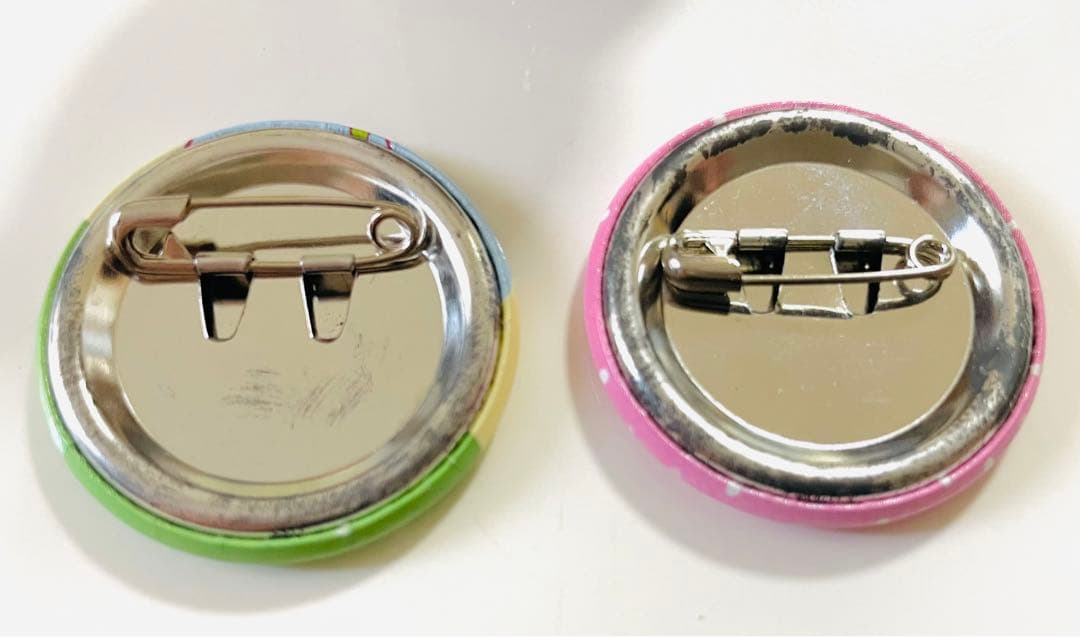 ぶらぶらモモパンダ　ボールチェーン付きマスコット＋缶バッチ2個セット