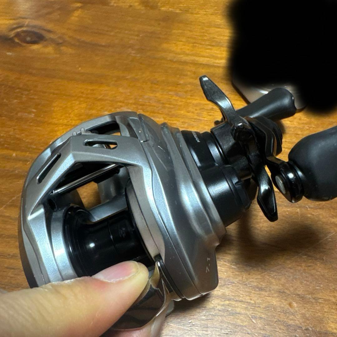 ダイワ アルファス　21 SV TW 800H 7.1 右ハンドル