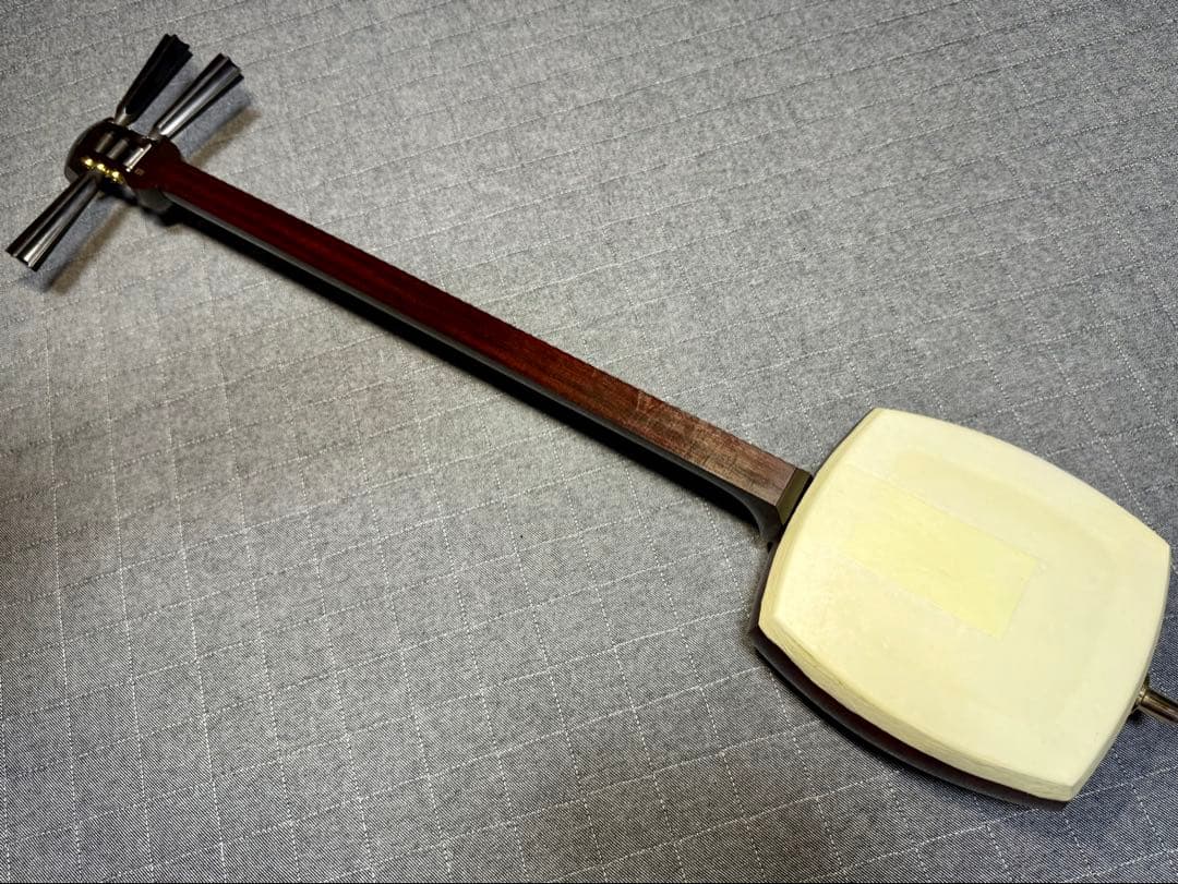 【極上玉杢】最高級 津軽三味線 金細 子持綾杉胴 超美品 トチ巻太棹 瘤杢 縮杢